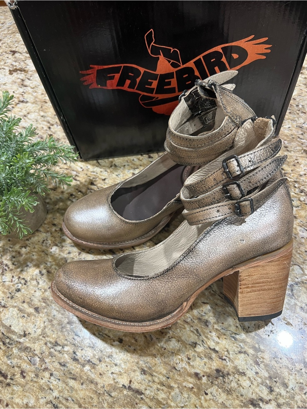 Freebird Randi Pewter/Metallic Taupe Leather Ankle Strap Block Heels 10 - Picture 2 of 13